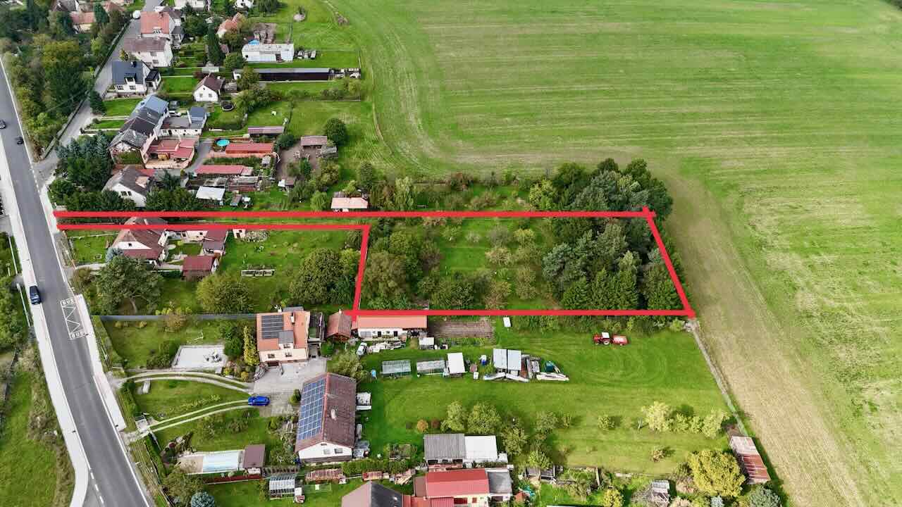 SOBĚSLAV - VESCE: PRODEJ NADSTANDARDNÍ STAVEBNÍ PARCELY