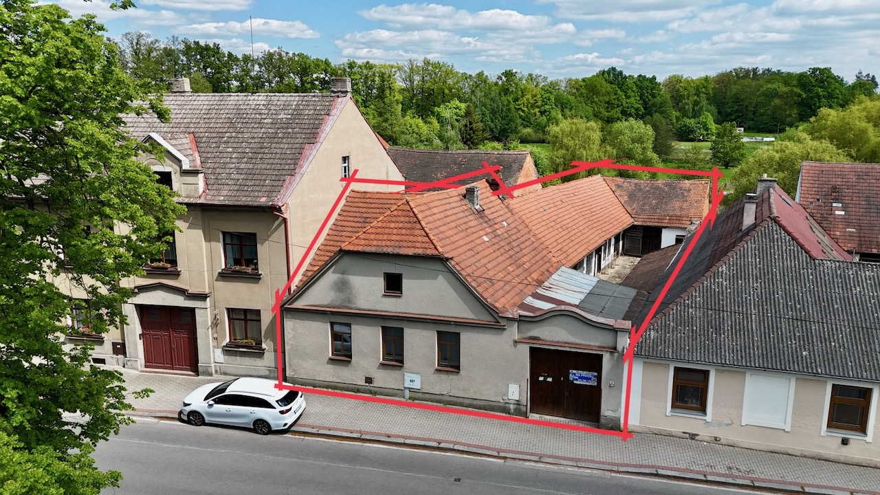 SOBĚSLAV - PRODEJ RODINNÉHO DOMU