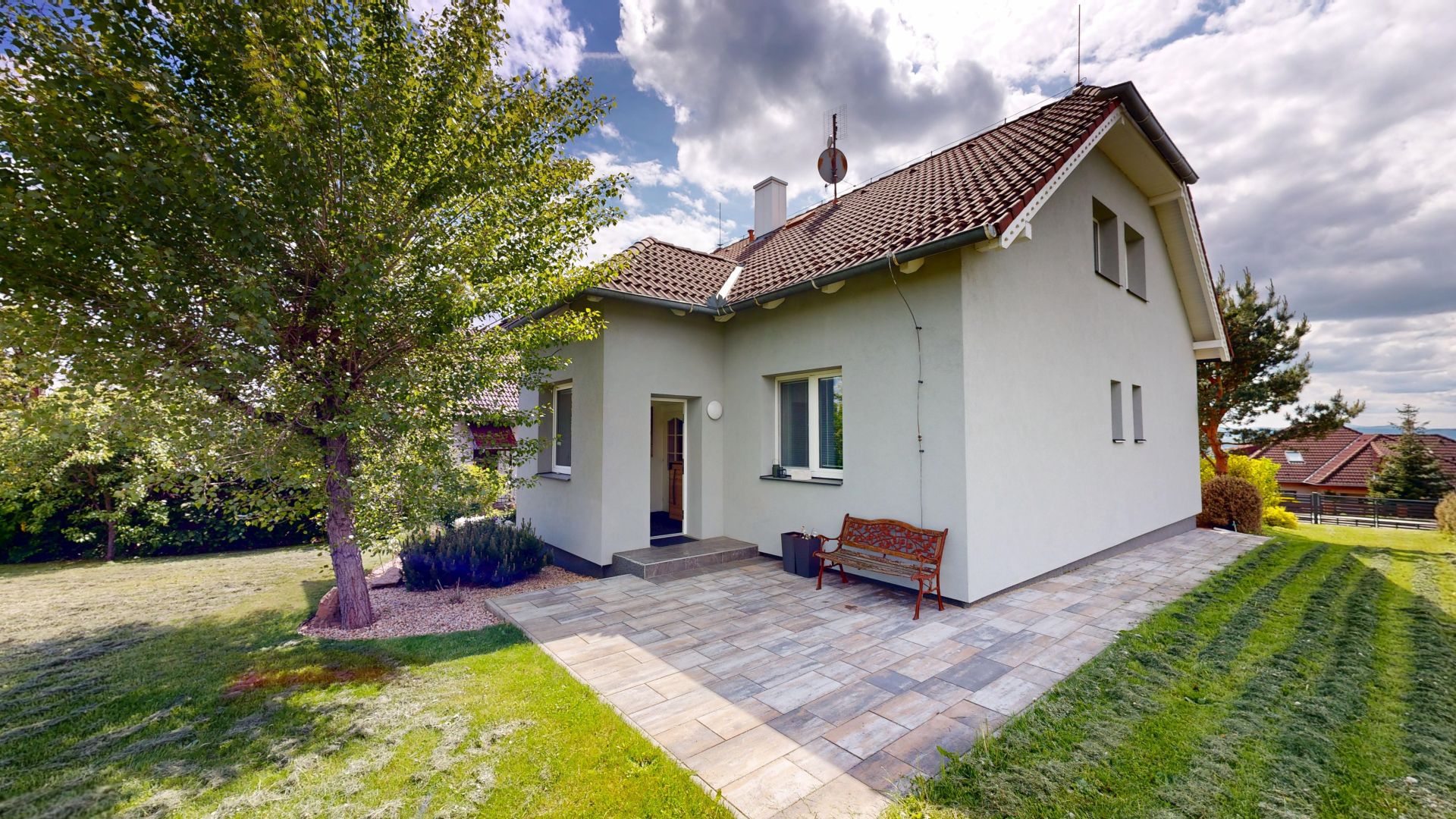 SRUBEC U ČB - PRODEJ RODINNÉHO DOMU