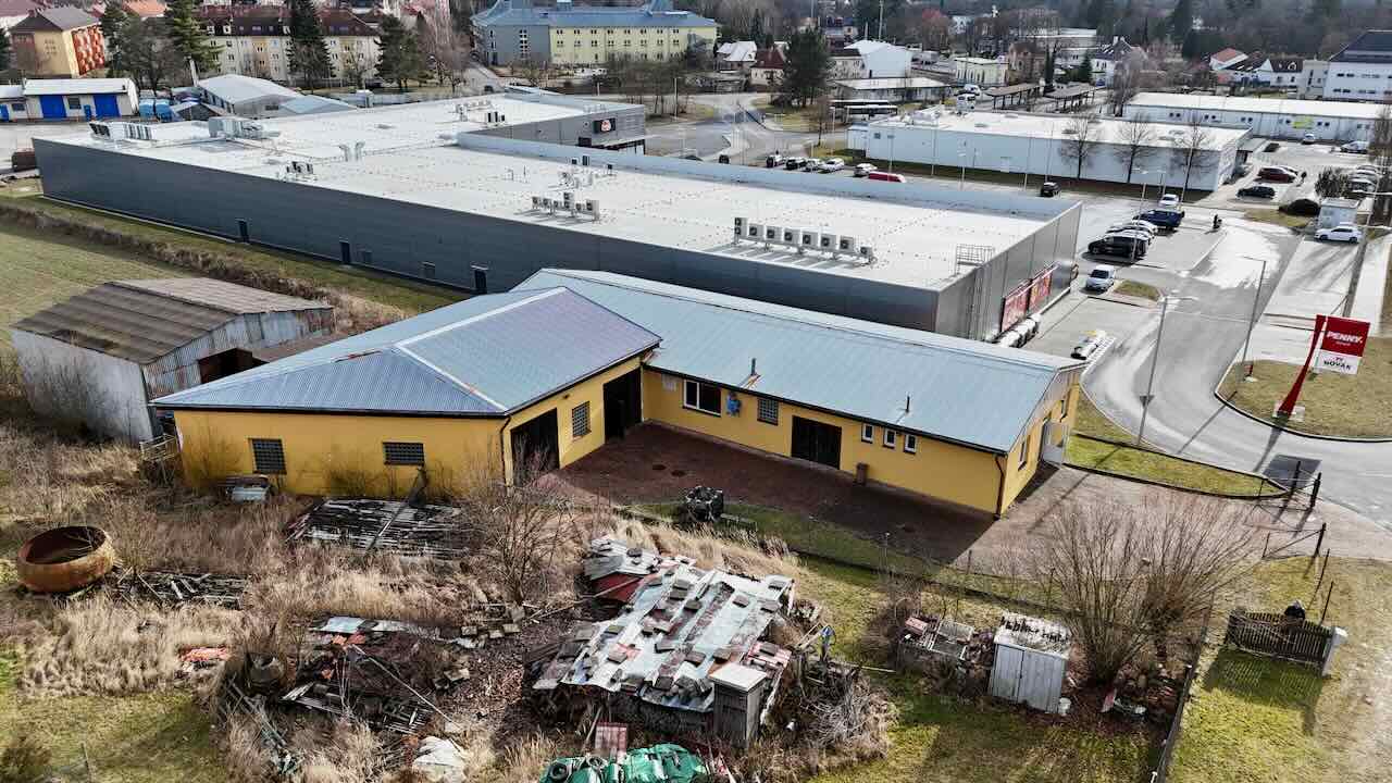 BECHYNĚ - VÝROBNÍ A SKLADOVÝ AREÁL