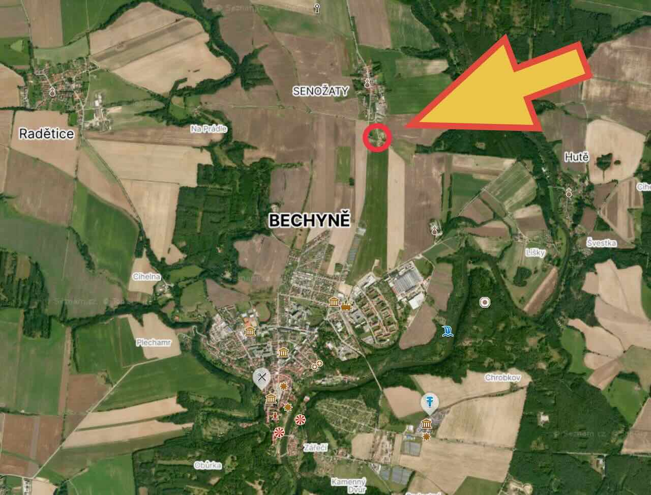 BECHYNĚ (SENOŽATY) - PRODEJ STAVEBNÍ PARCELY