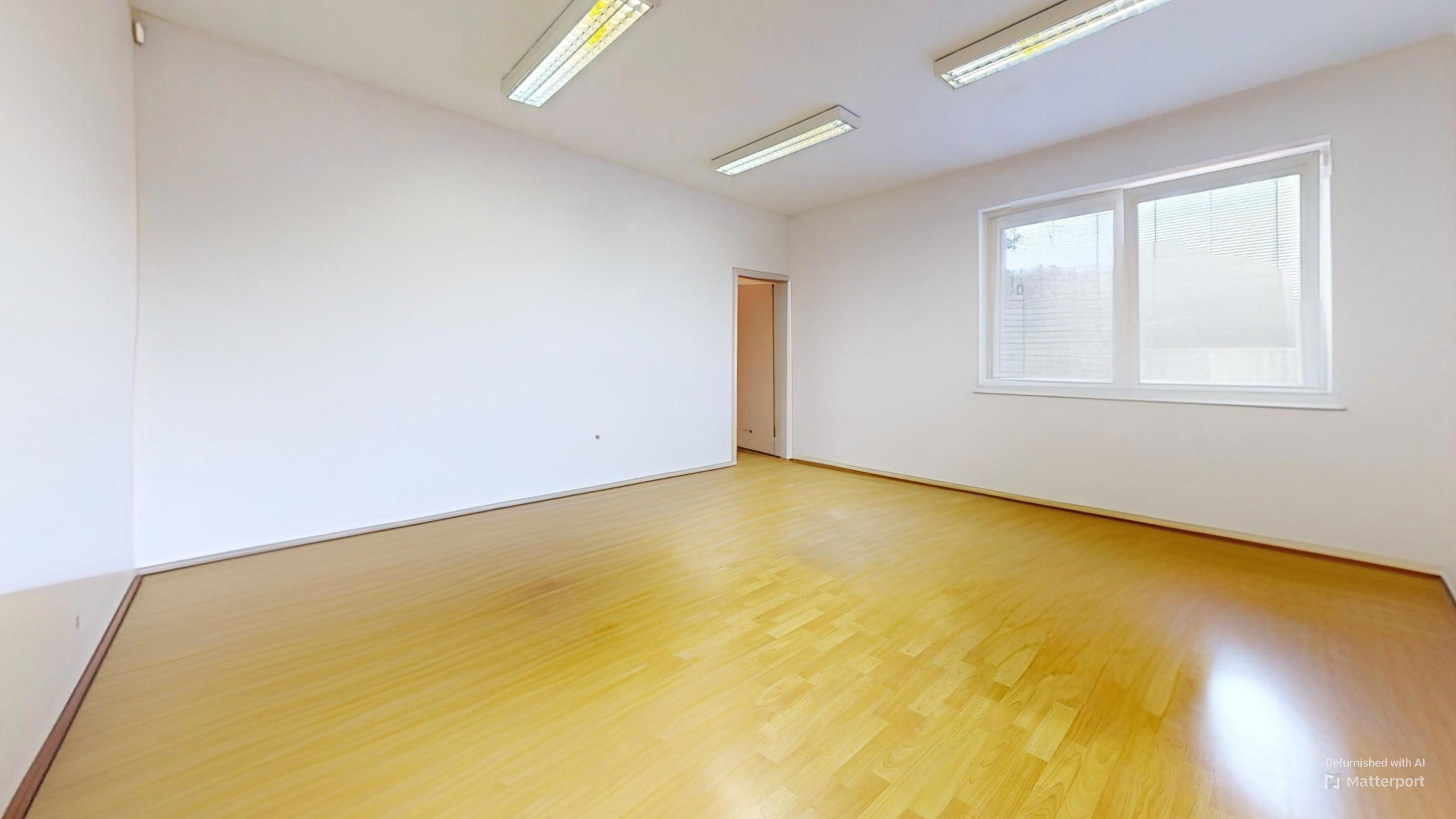 komercni-objekt-tyn-nad-vltavou--office-defurnished_1