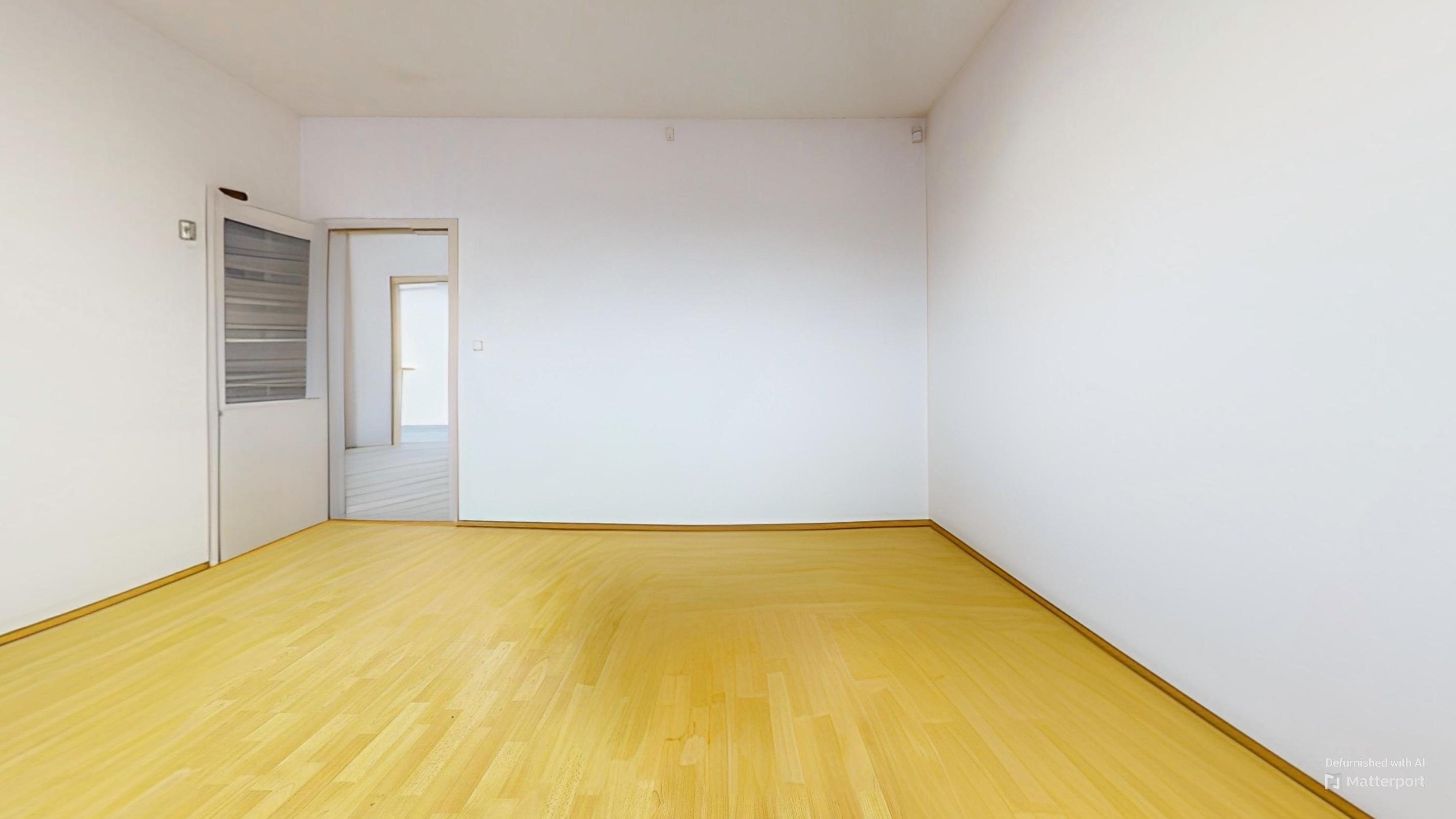 komercni-objekt-tyn-nad-vltavou--office-defurnished_3