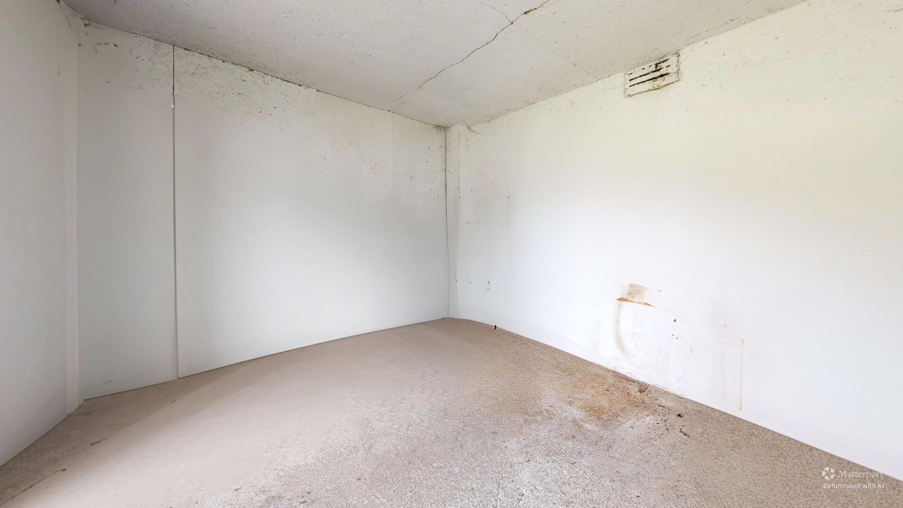 rd-havlickova--bedroom-defurnished_6