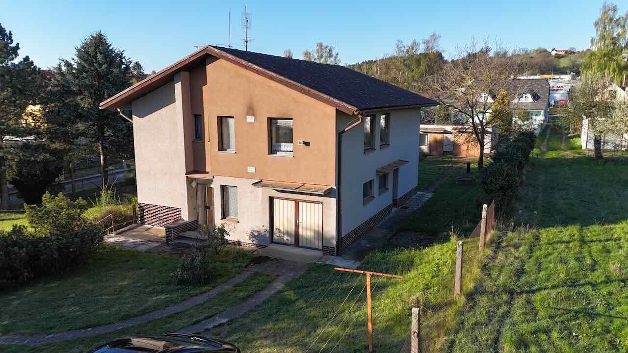 TÝN NAD VLTAVOU - PRODEJ RODINNÉHO DOMU