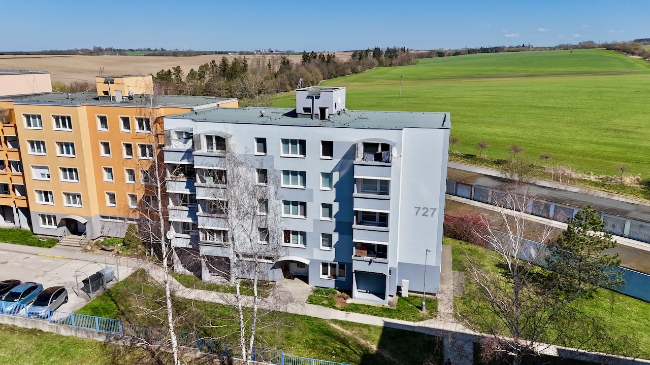 TÝN NAD VLTAVOU - PRODEJ DRUŽSTEVNÍHO BYTU 3+1