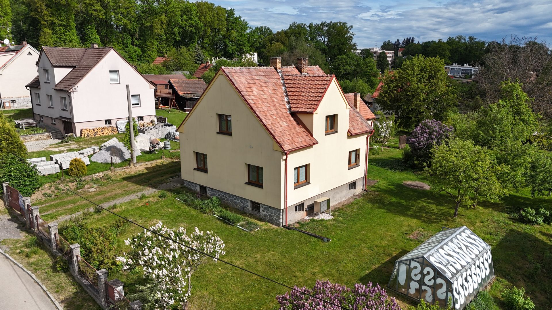 NEZNAŠOV - PRODEJ RODINNÉHO DOMU