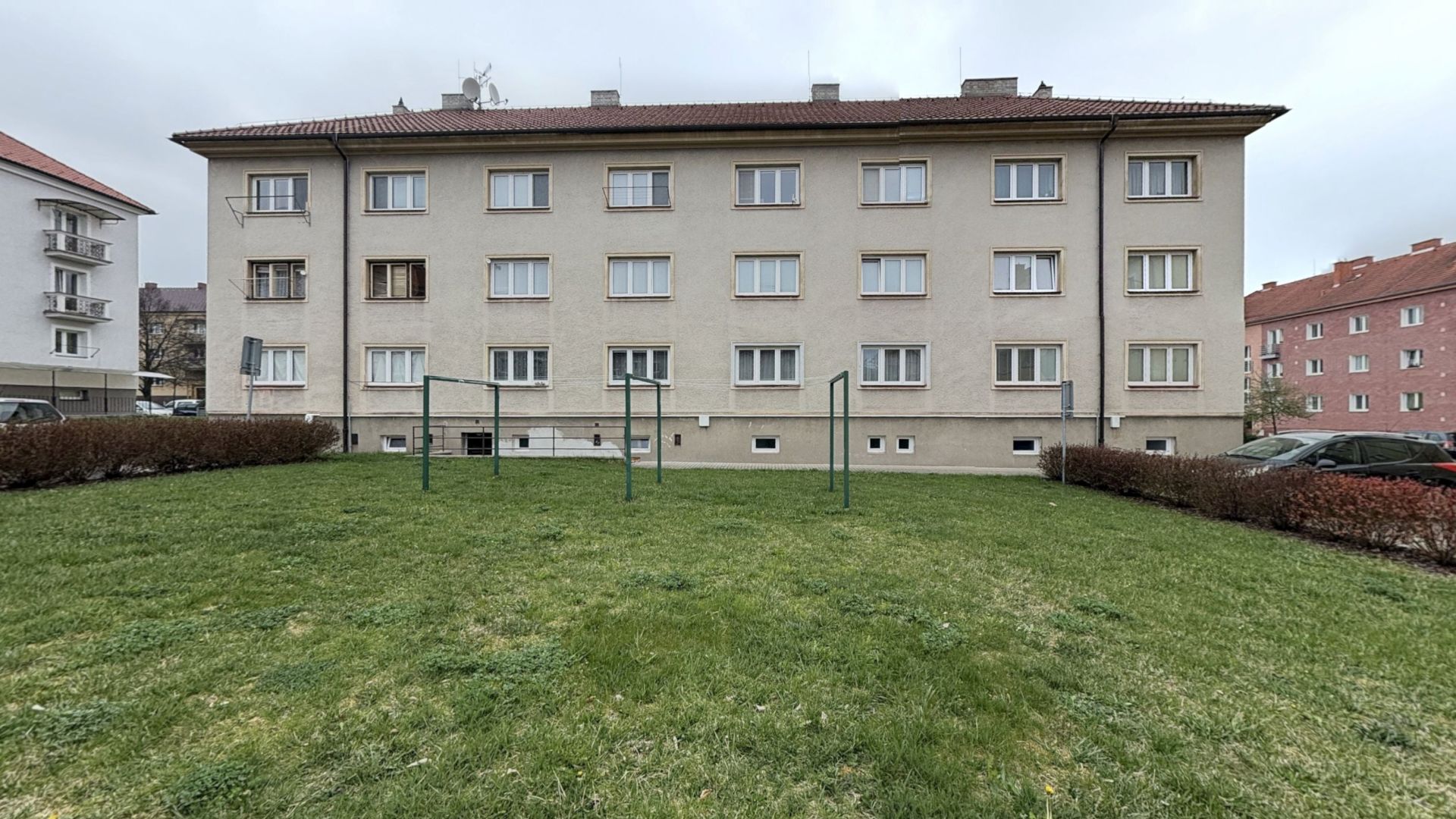 BECHYNĚ - PRODEJ BYTU 2+1 VE ZDĚNÉM DOMĚ, OSOBNÍ VLASTNICTVÍ