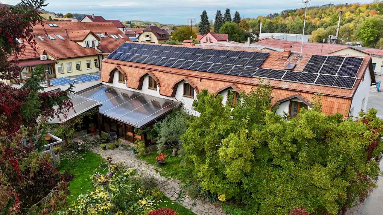 VOTICE - PRODEJ RD S PENZIONEM A RESTAURACÍ