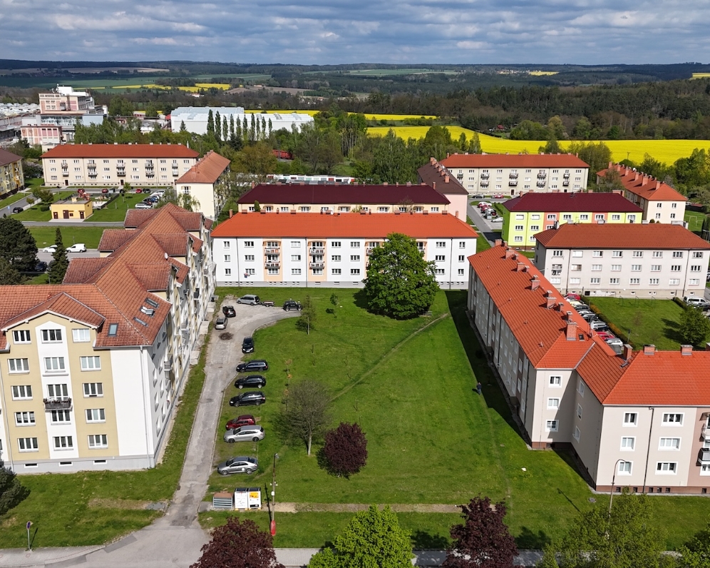 BECHYNĚ - PRODEJ BYTU 2+1 S BALKONEM