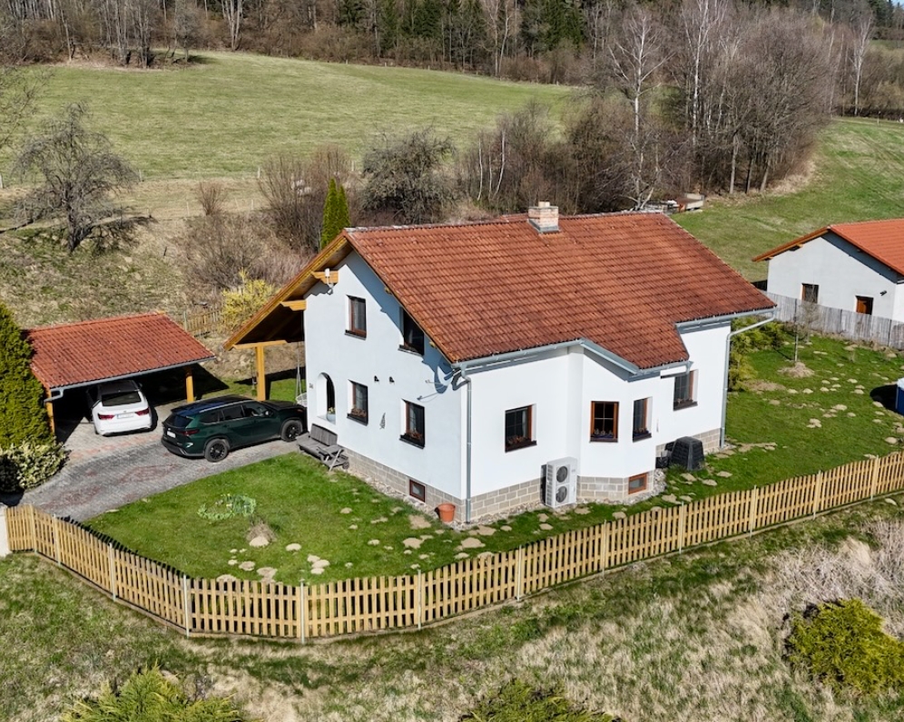 BOŘANOVICE - PRODEJ RODINNÉHO DOMU