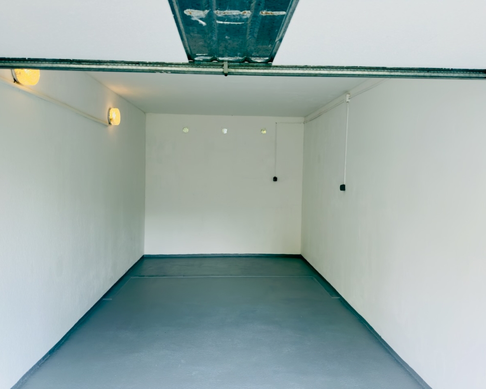 TÝN NAD VLTAVOU - PRODEJ ŘADOVÉ GARÁŽE NA HLINECKÉM SÍDLIŠTI