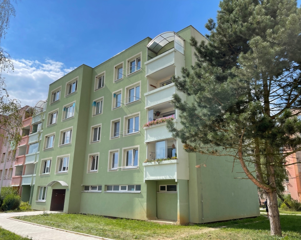 TÝN NAD VLTAVOU - DRUŽSTEVNÍ BYT 2+KK