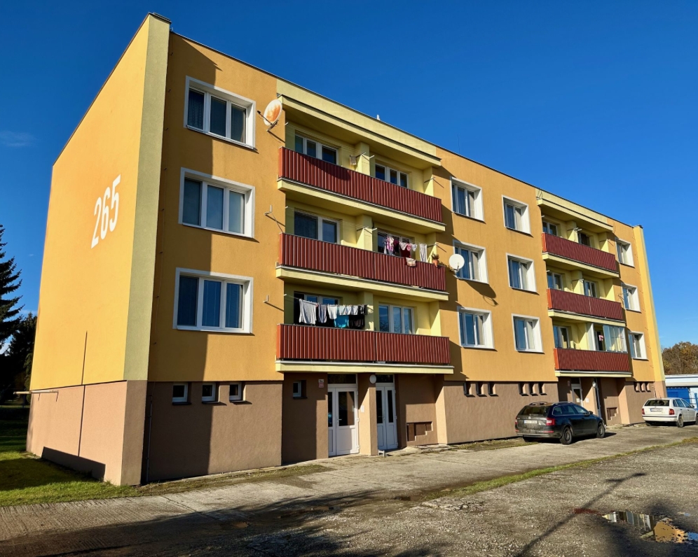 DOLNÍ BUKOVSKO - PRODEJ BYTU 3+1 S GARÁŽÍ