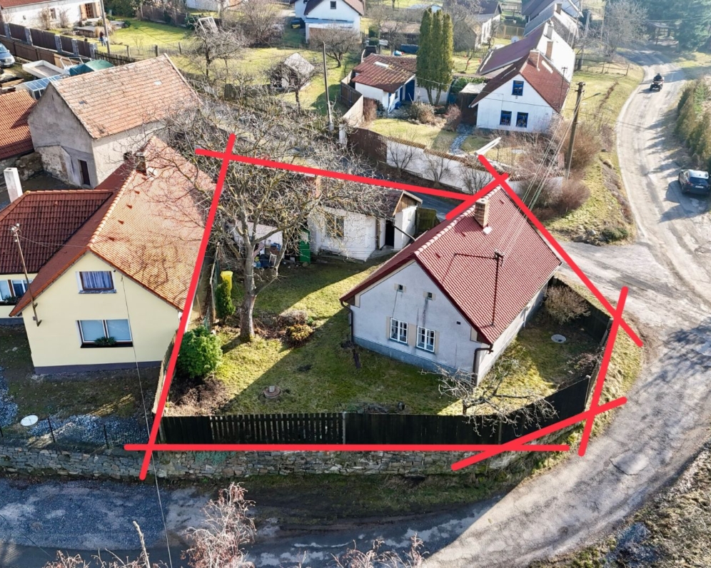 KOZÁROVICE - PRODEJ ROZTOMILÉ REKREAČNÍ CHALOUPKY