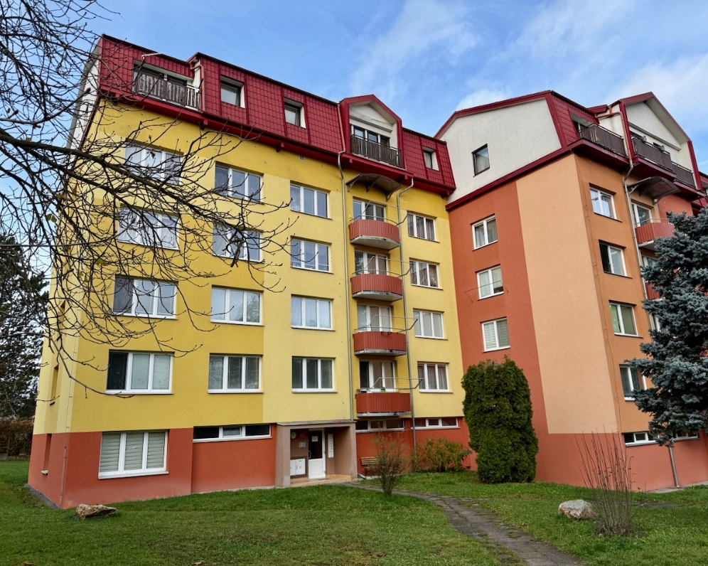 TÝN NAD VLTAVOU - PRODEJ BYTU 2+KK NA MALÉ STRANĚ